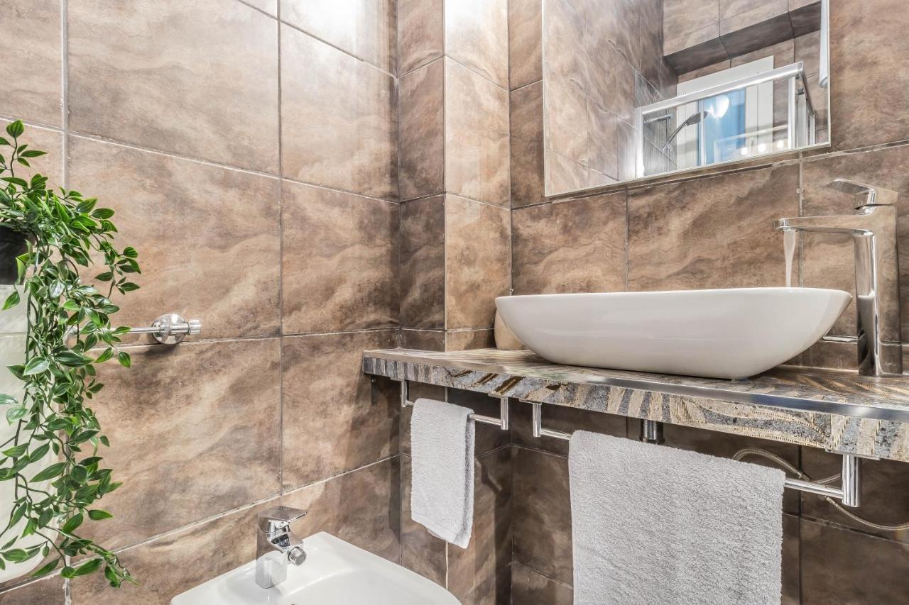 "Suite Porta Venezia Duomo" Metro - Wi-Fi - Netflix Milano Exteriör bild